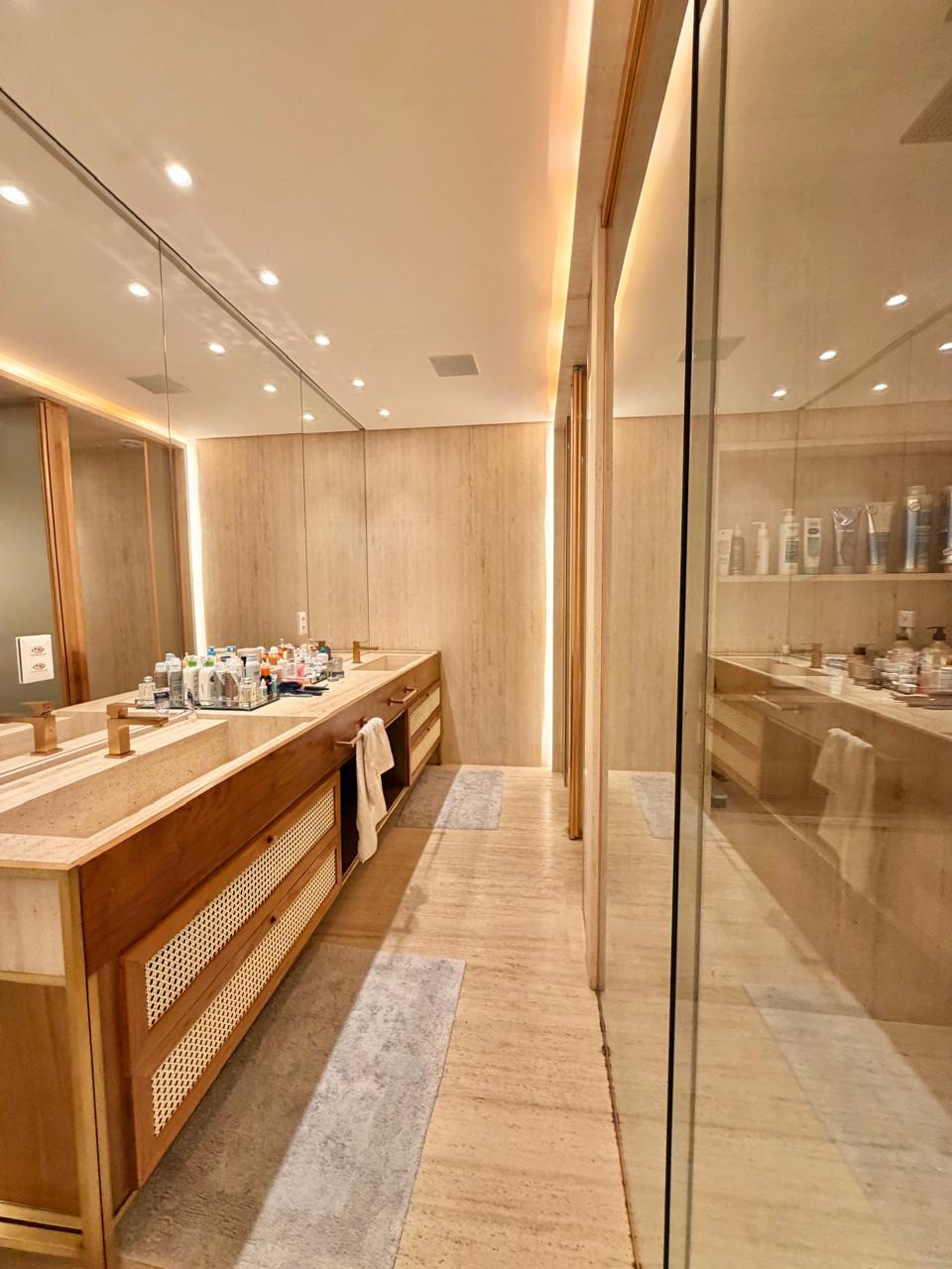 Apartamento de Alto Padrão à Venda no Penthouse - Gran Exellence / 4 suítes / 4 vagas / Setor Bueno