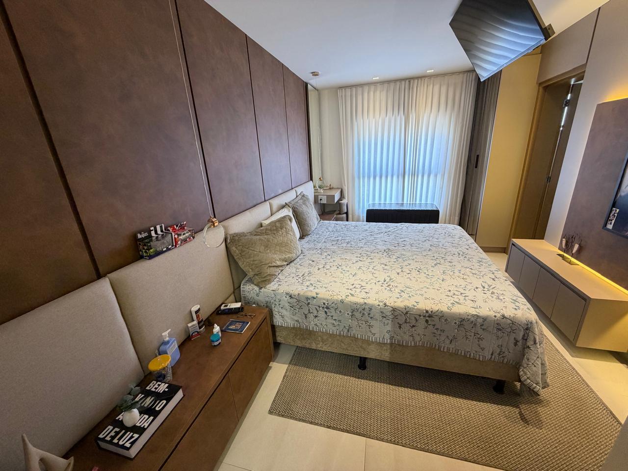 Apartamento de Alto Padrão à venda no Deck 23 Opus / 3 suítes / 204m² / 3 vagas / Mobiliado / Setor Bueno