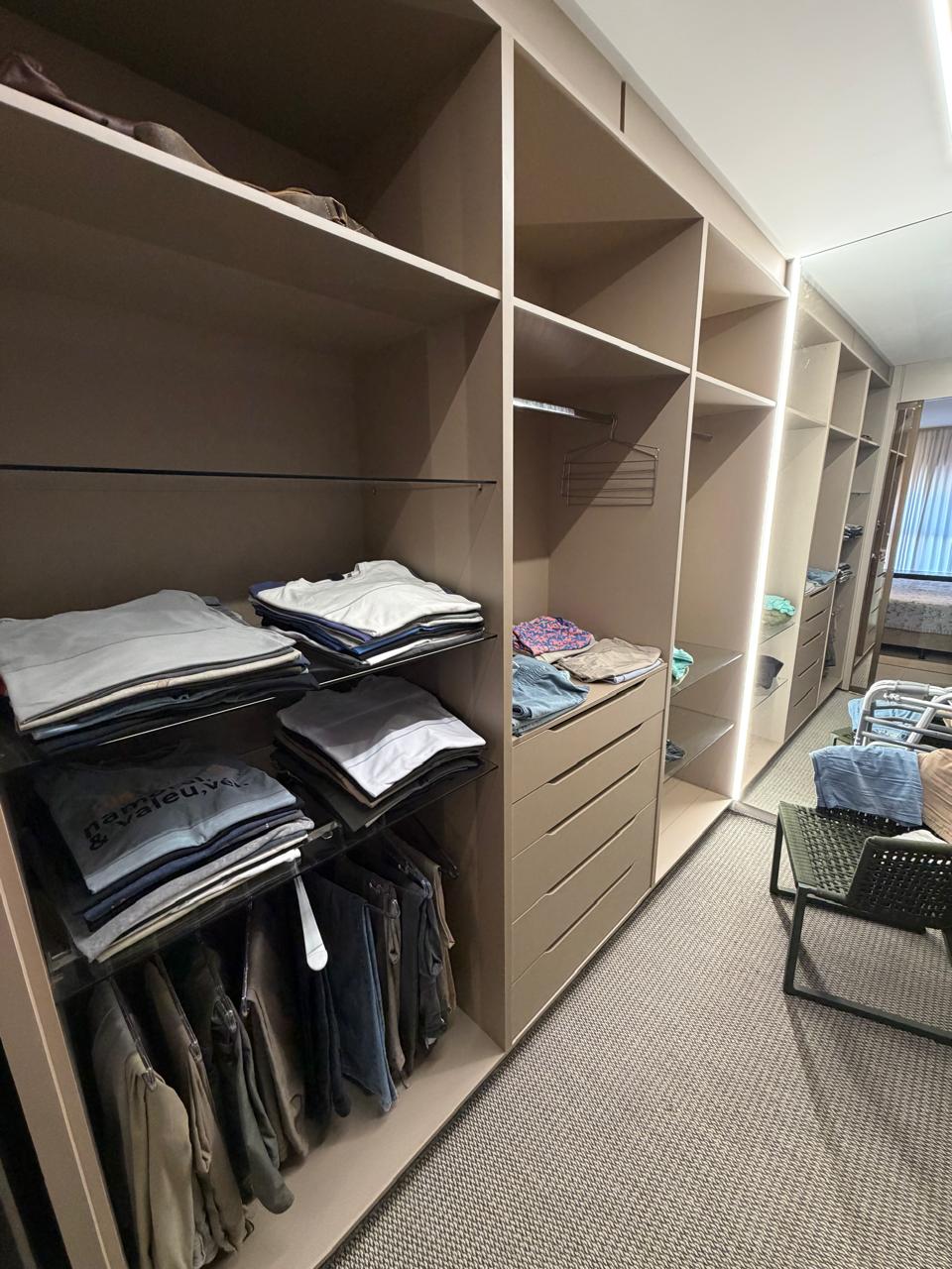 Apartamento de Alto Padrão à venda no Deck 23 Opus / 3 suítes / 204m² / 3 vagas / Mobiliado / Setor Bueno