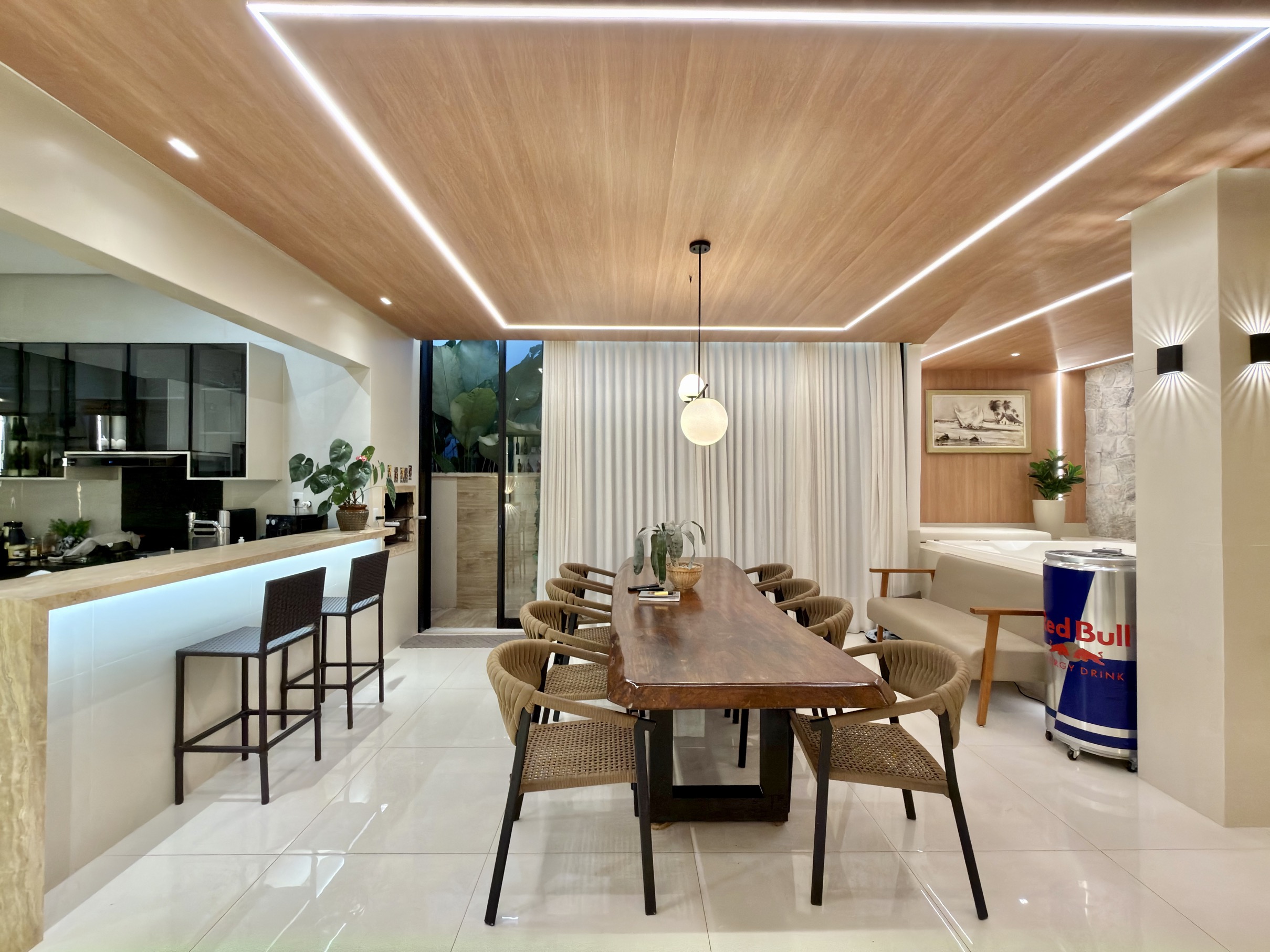 Venda Casa térrea Jardins Valencia  / 200 m² / jacuzzi / churrasqueira / 3 quartos