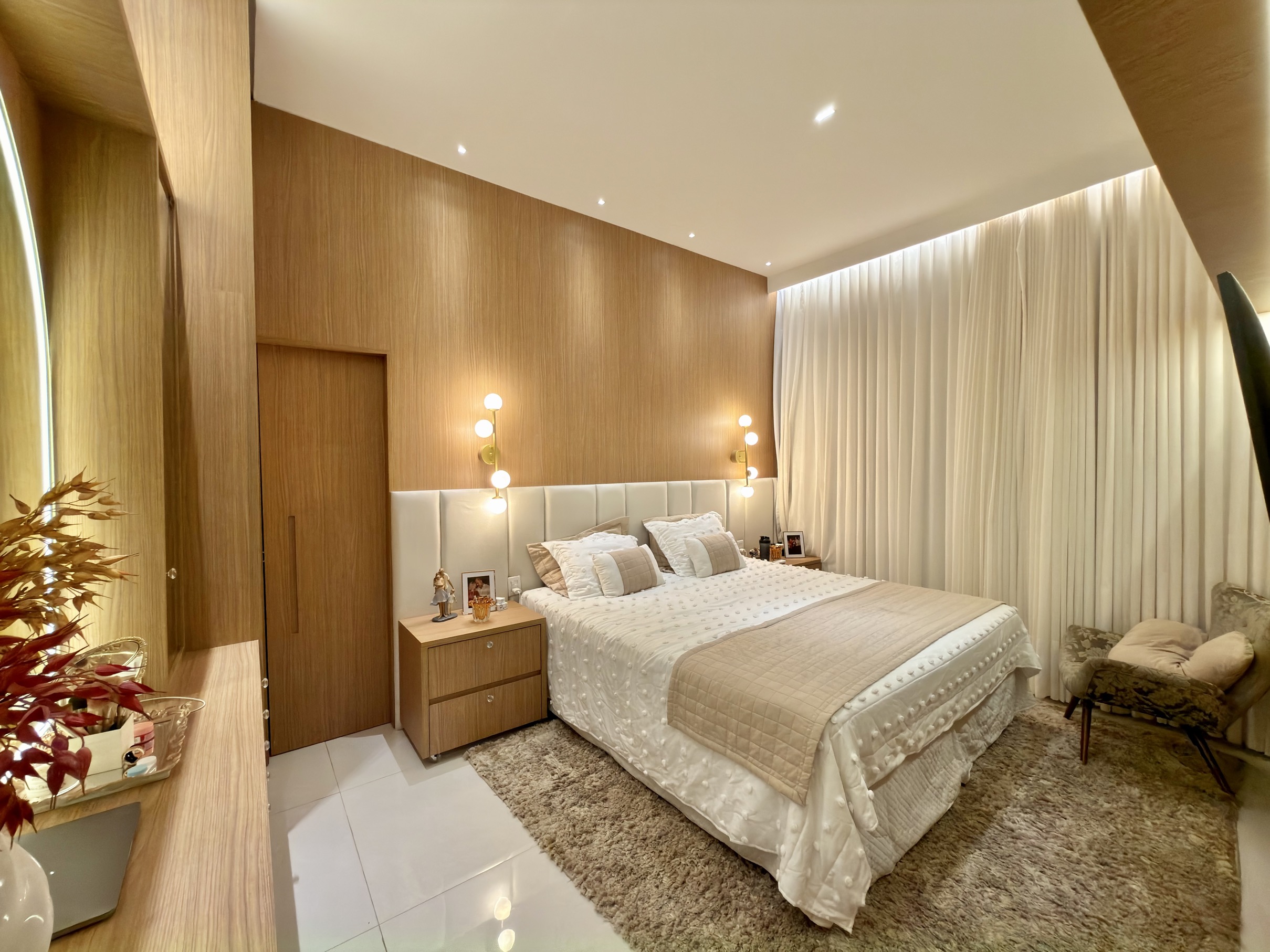 Venda Casa térrea Jardins Valencia  / 200 m² / jacuzzi / churrasqueira / 3 quartos