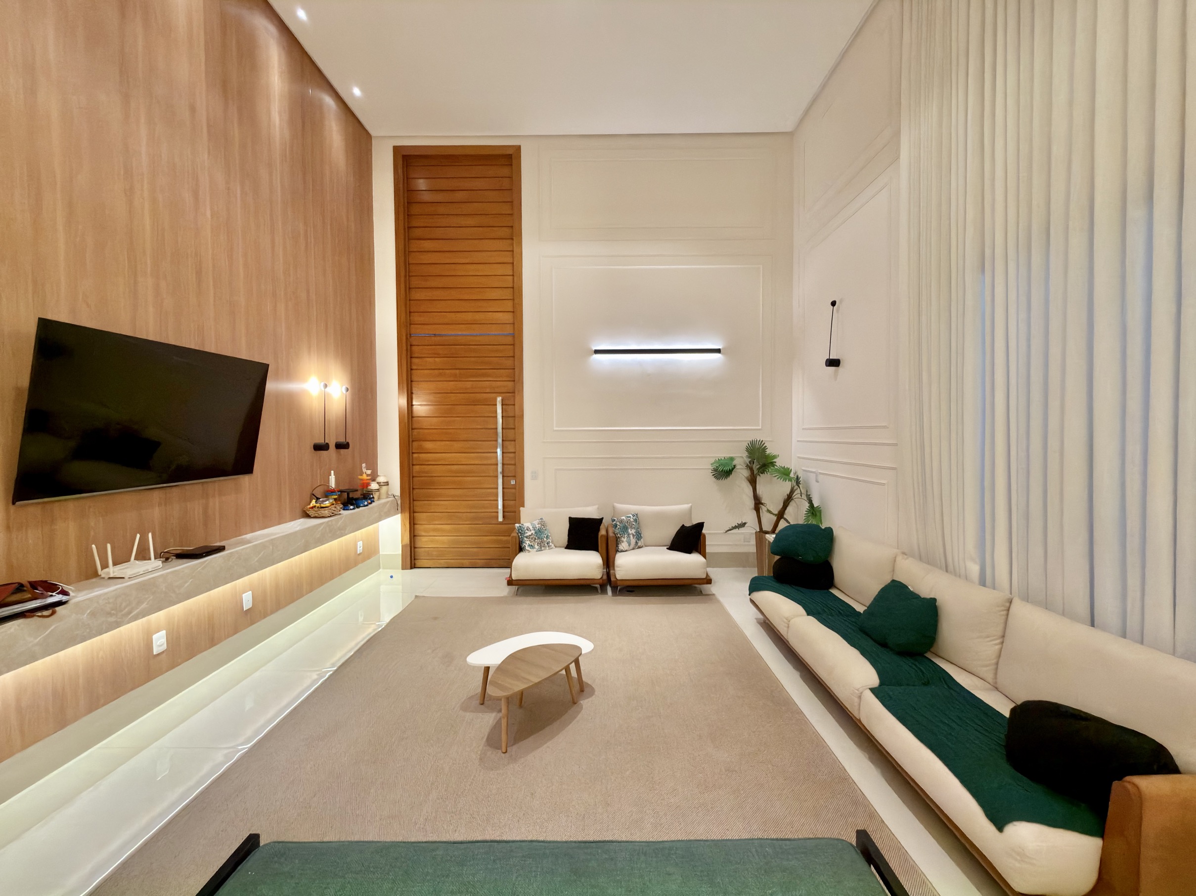 Venda Casa térrea Jardins Valencia  / 200 m² / jacuzzi / churrasqueira / 3 quartos