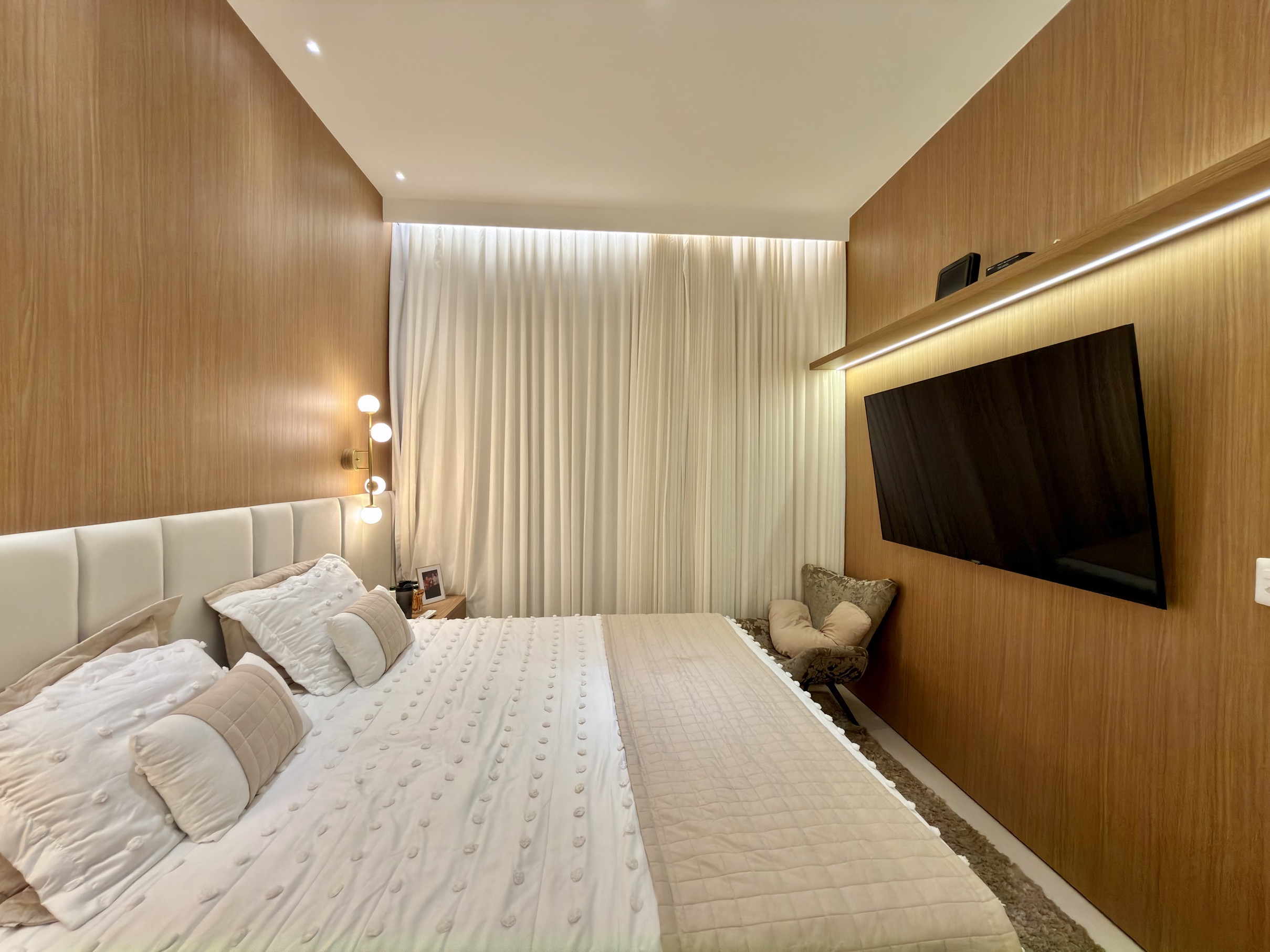 Venda Casa térrea Jardins Valencia  / 200 m² / jacuzzi / churrasqueira / 3 quartos
