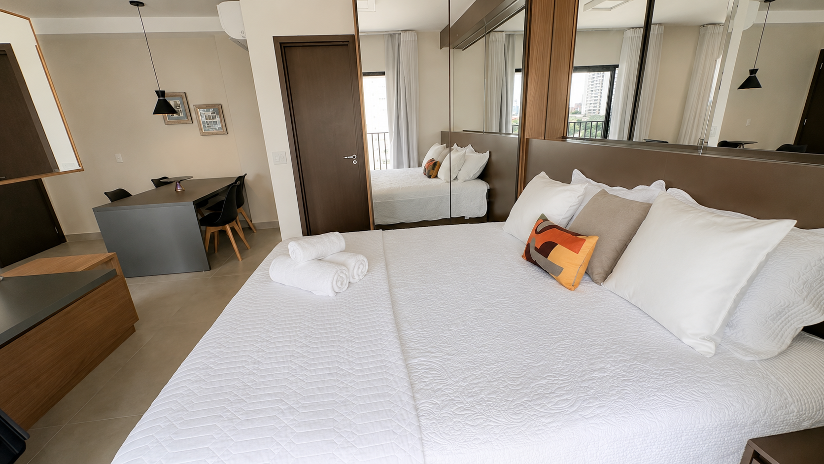 Flat para locação Setor Bueno / T 35 / mobiliado / decorado / próximo ao Goiânia Shopping / melhores escolas de Goiás