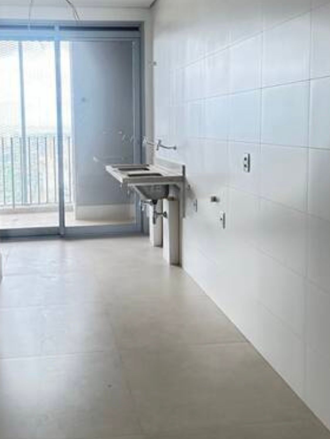 Apartamento alto padrão a venda no Epic Home City / 4 suítes / 4 vagas / Setor Bueno