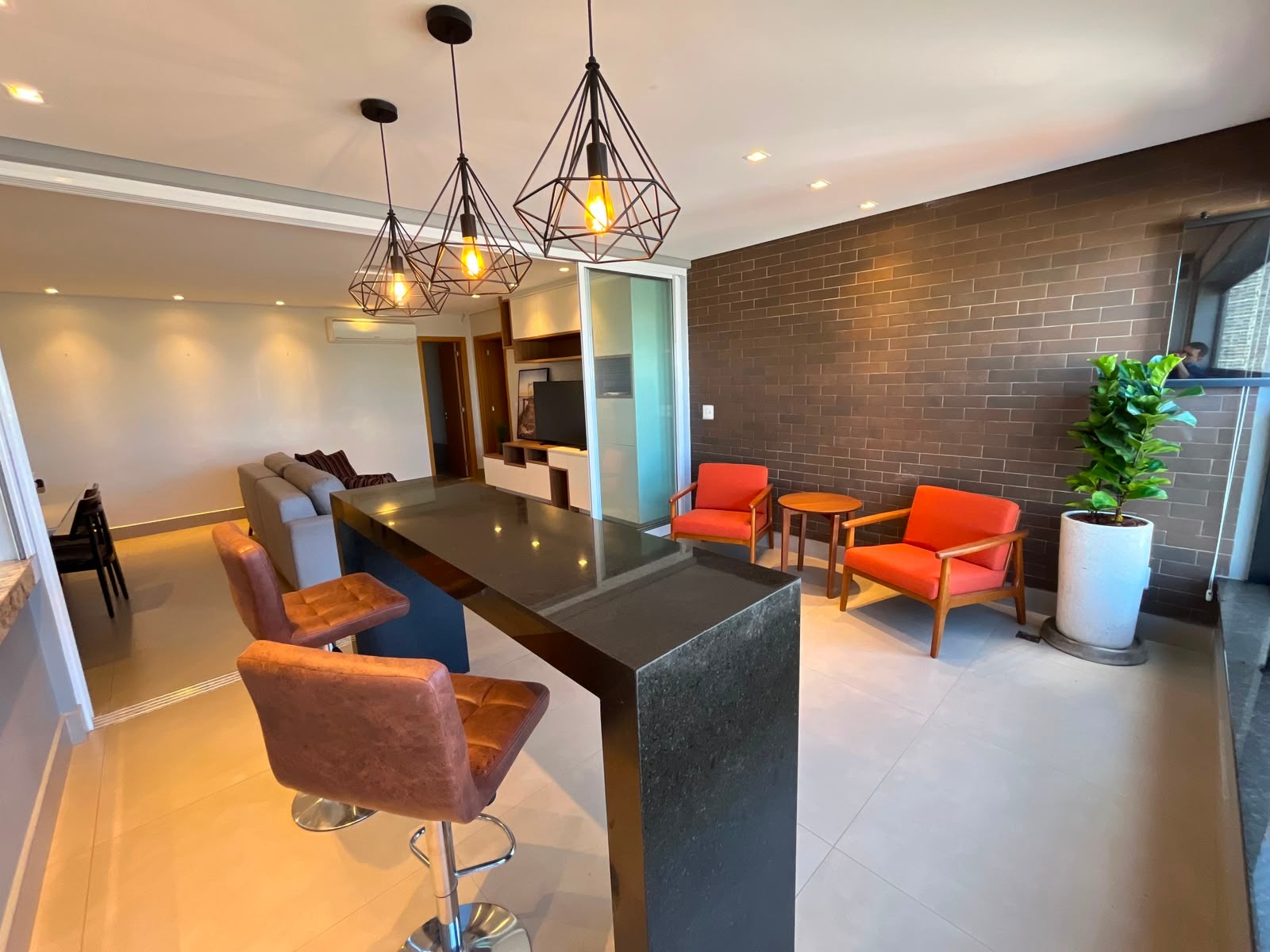 Aluguel de Apartamento no Residencial Maxxi 135 / 3 suítes / 2 vagas / 121m² / Setor Marista
