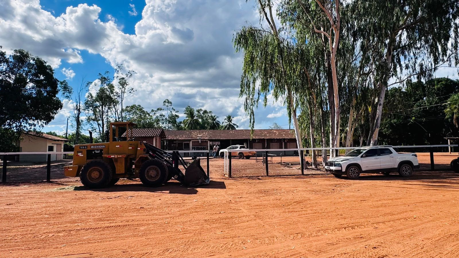 Fazenda à Venda em Aruanã, GO / Dupla Aptidão / Área Total / 13.765 hectares / Área em Pastagens 9.300 hectares / Área em Agricultura 900 hectares