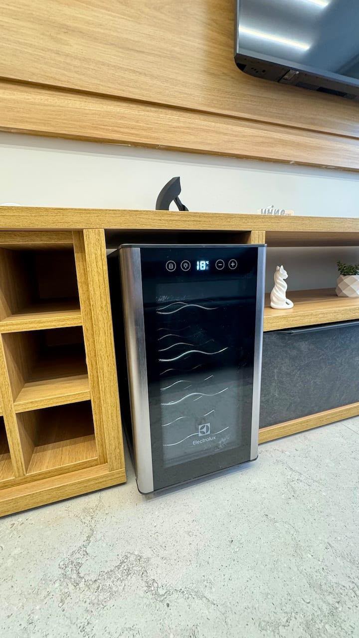 Apartamento à venda Setor Bueno / 2 suítes com lavabo / mobiliado / automatizado e comando de voz Alexa / pronto para Airbnb