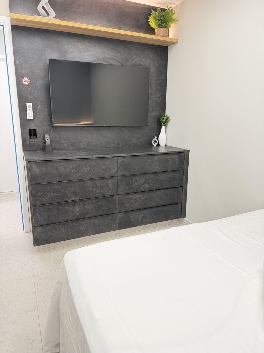 Apartamento à venda Setor Bueno / 2 suítes com lavabo / mobiliado / automatizado e comando de voz Alexa / pronto para Airbnb