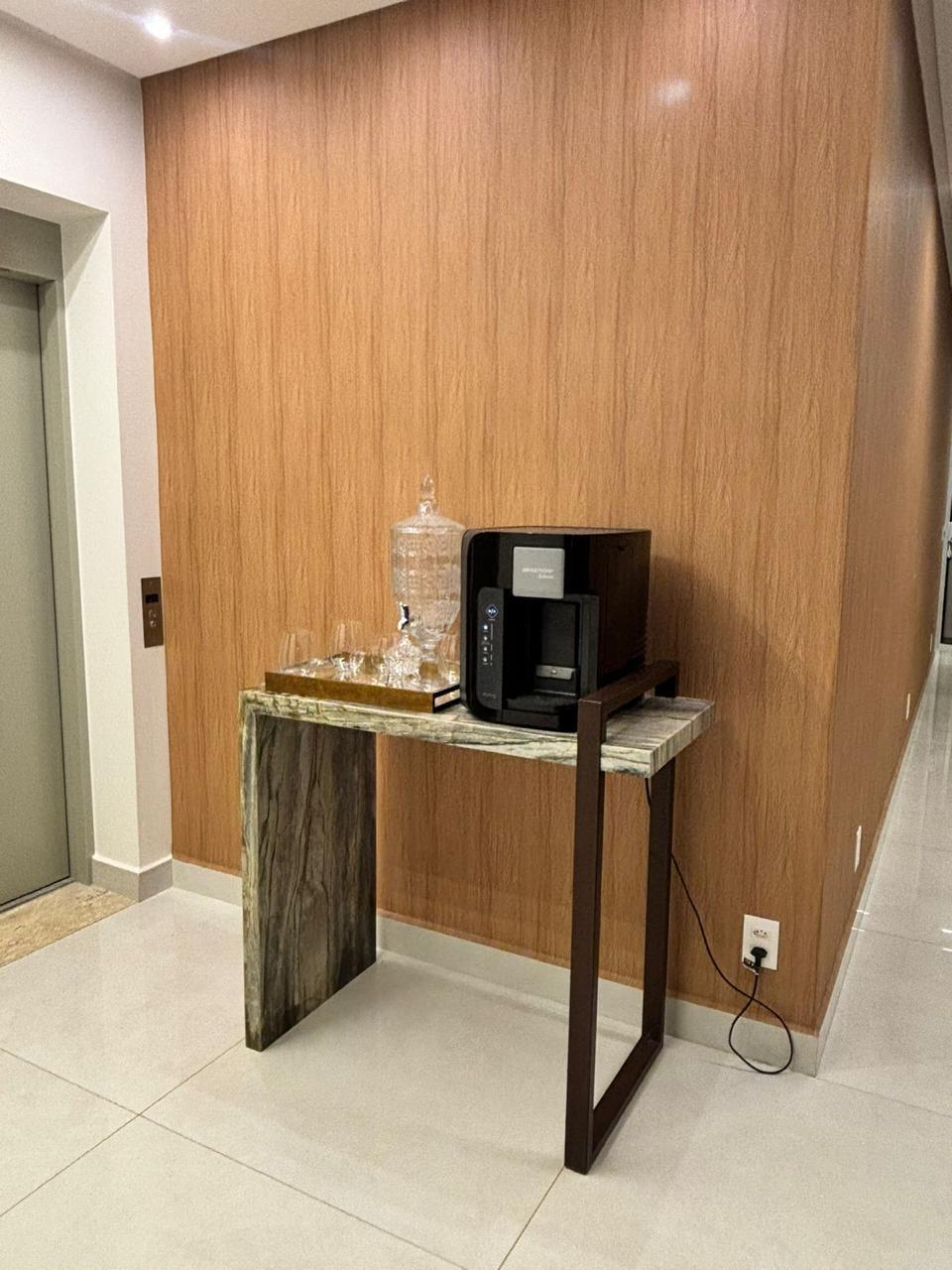 Apartamento de Alto Padrão no Cristal Tower – Setor Bueno, 202 m² | 4 Suítes