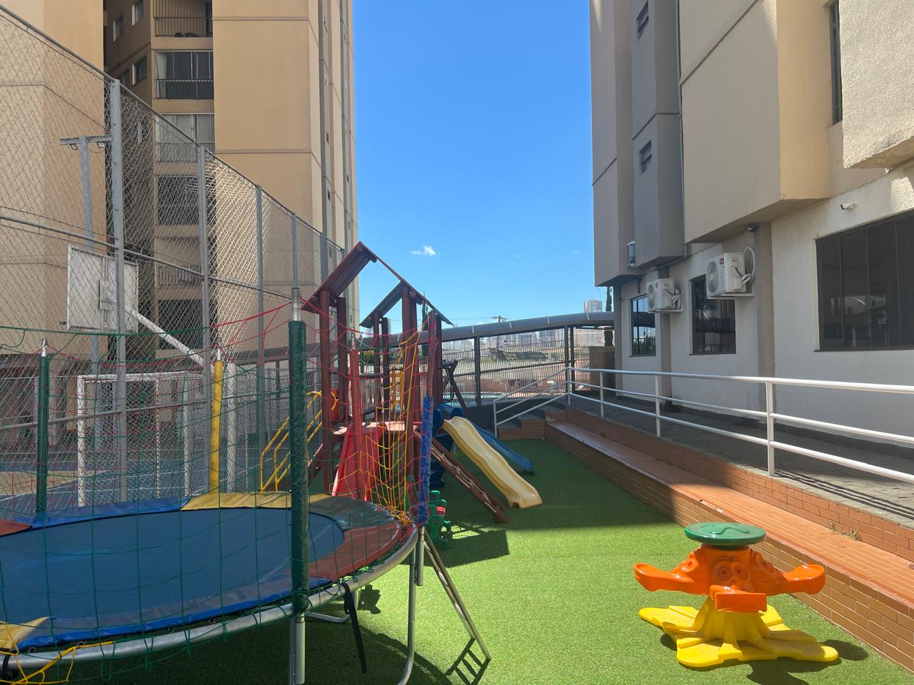 Apartamento à venda com 2 quartos / 60 m² / Condomínio Santa Marina / Setor Sudoeste